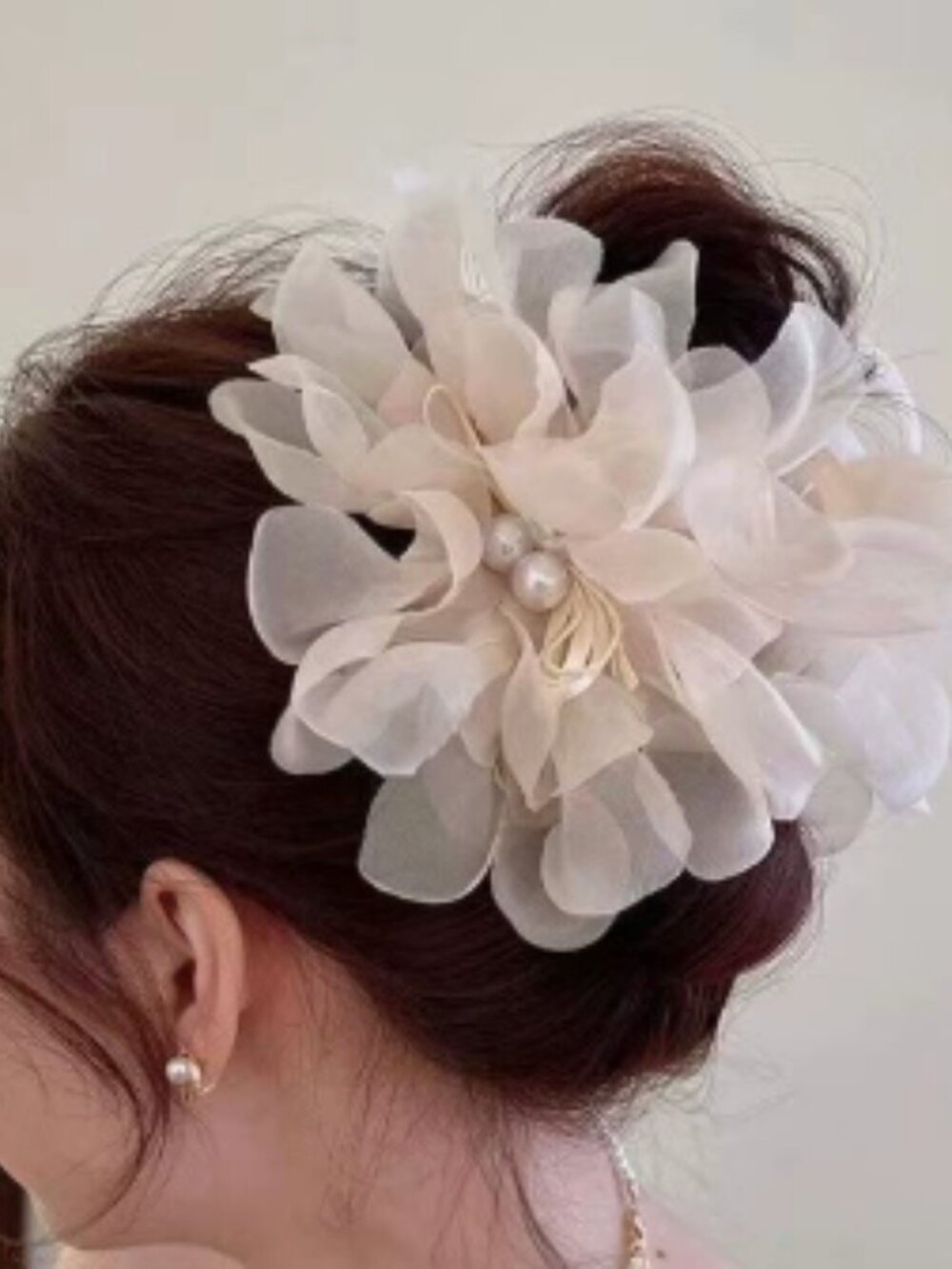 Women's hair clip